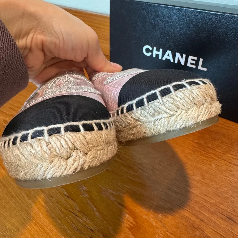 AUTHENTIC CHANEL Espadrilles size 37 - Picture 9 of 10
